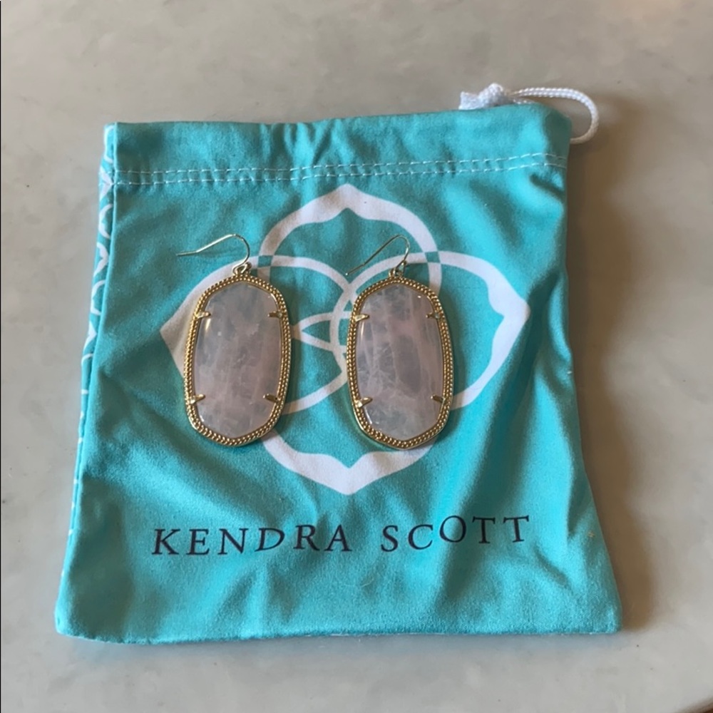 Kendra Scott Earrings In Rose Quartz